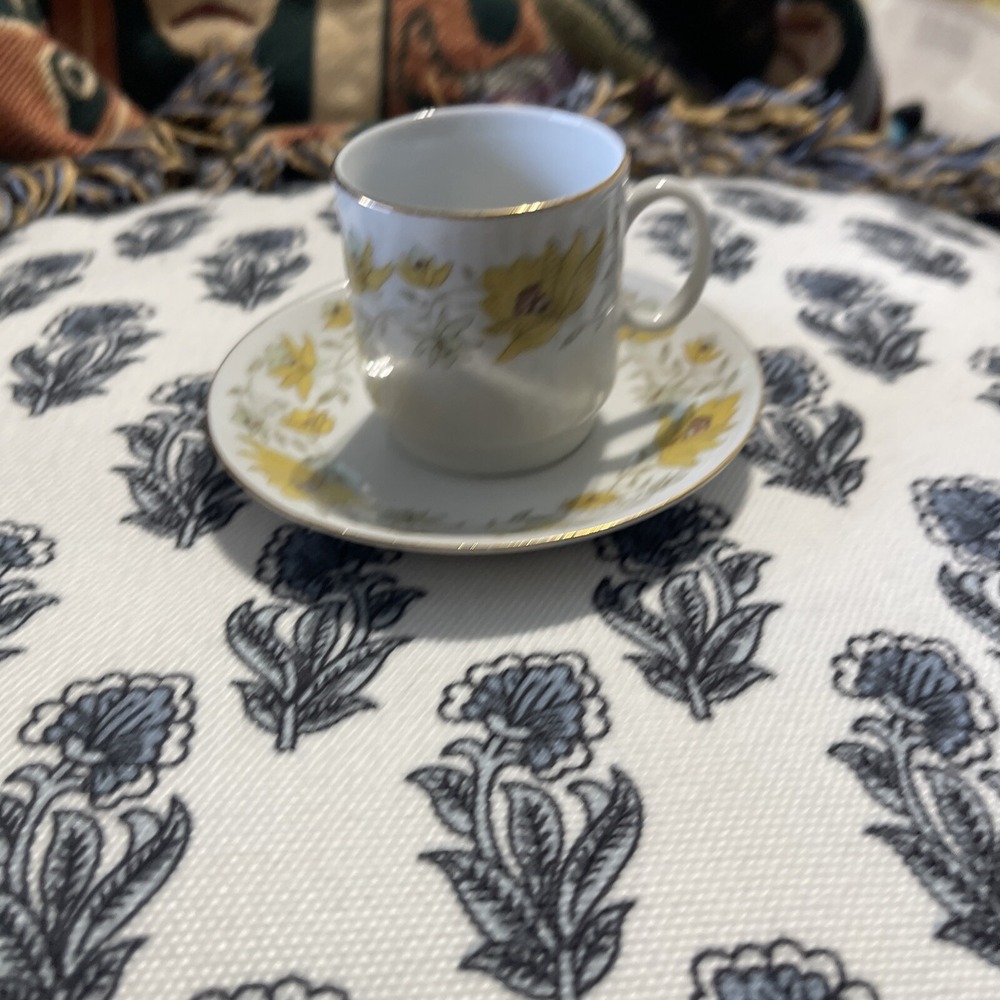 Vintage Small Tea Cup And Saucer‎ Made In China